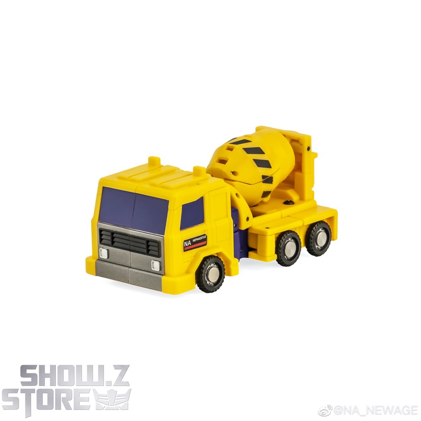 NewAge Devastator G2 yellow loader vehicle mode display NewAge Devastator G2 yellow loader vehicle mode display