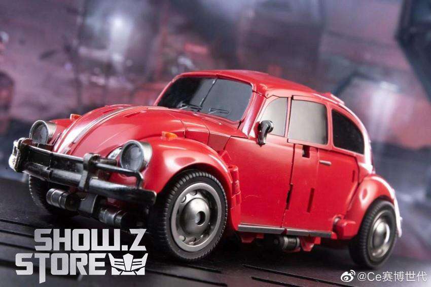 Cyber Era Cliffjumper transforming mid-transition between modes display Cyber Era Cliffjumper transforming mid-transition between modes display