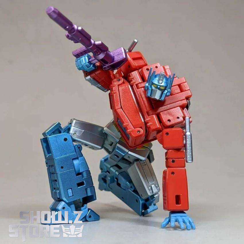 Optimus Prime Comic Version detailed transformation robot figure Optimus Prime Comic Version detailed transformation robot figure