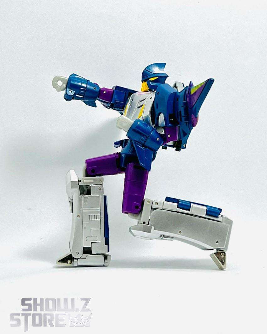 NewAge Umibozu Depthcharge robot action pose lower body forward NewAge Umibozu Depthcharge robot action pose lower body forward