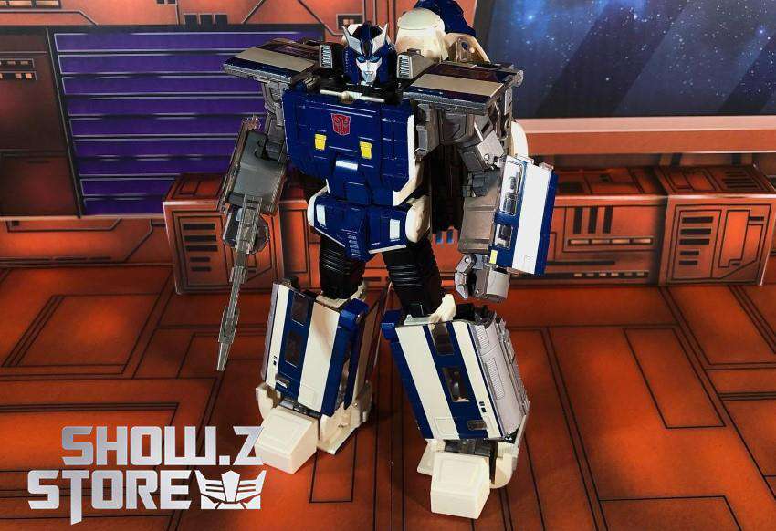 Takara Tomy MPG-01 Shouki blue white robot side angle view Takara Tomy MPG-01 Shouki blue white robot side angle view