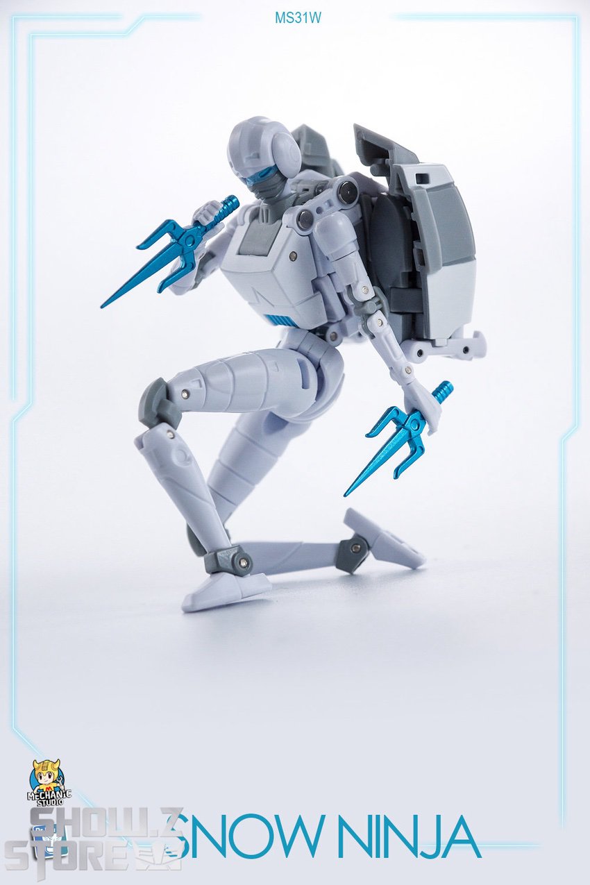 Snow Ninja Arcee dynamic attack pose blue swords display Snow Ninja Arcee dynamic attack pose blue swords display