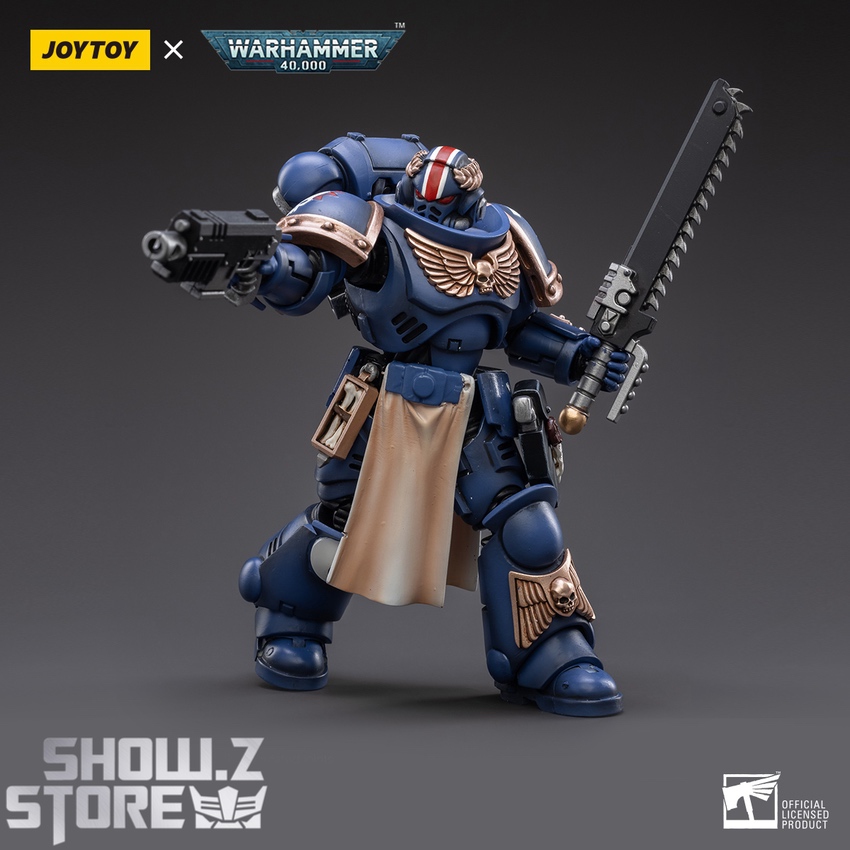 JoyToy Ultramarines Primaris Lieutenant Horatius full armor display JoyToy Ultramarines Primaris Lieutenant Horatius full armor display