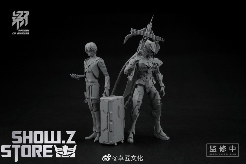 Raider Shadow Snake showing both figure forms together display Raider Shadow Snake showing both figure forms together display