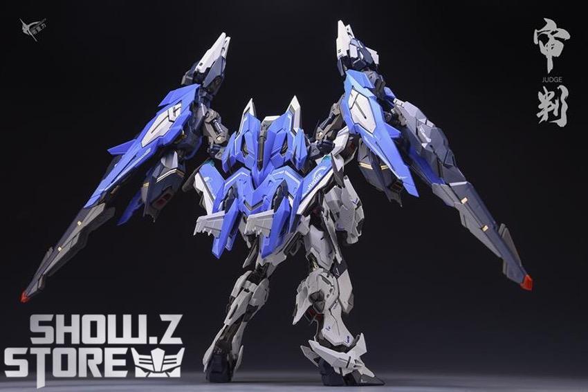 Judge Gundam blue version mecha combat stance weapons display Judge Gundam blue version mecha combat stance weapons display