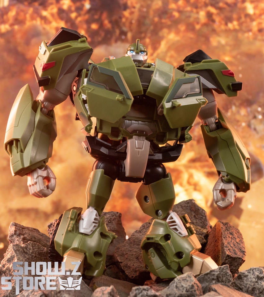 AC-01 TFP Bulkhead green robot combat ready pose display AC-01 TFP Bulkhead green robot combat ready pose display