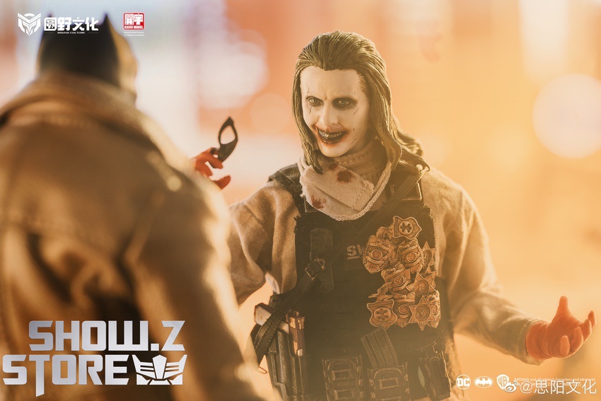 DC Joker figure dynamic outdoor desert stance angle display DC Joker figure dynamic outdoor desert stance angle display