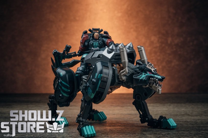 Toys Alliance Ursus Guard blue teal armor crouching pose Toys Alliance Ursus Guard blue teal armor crouching pose