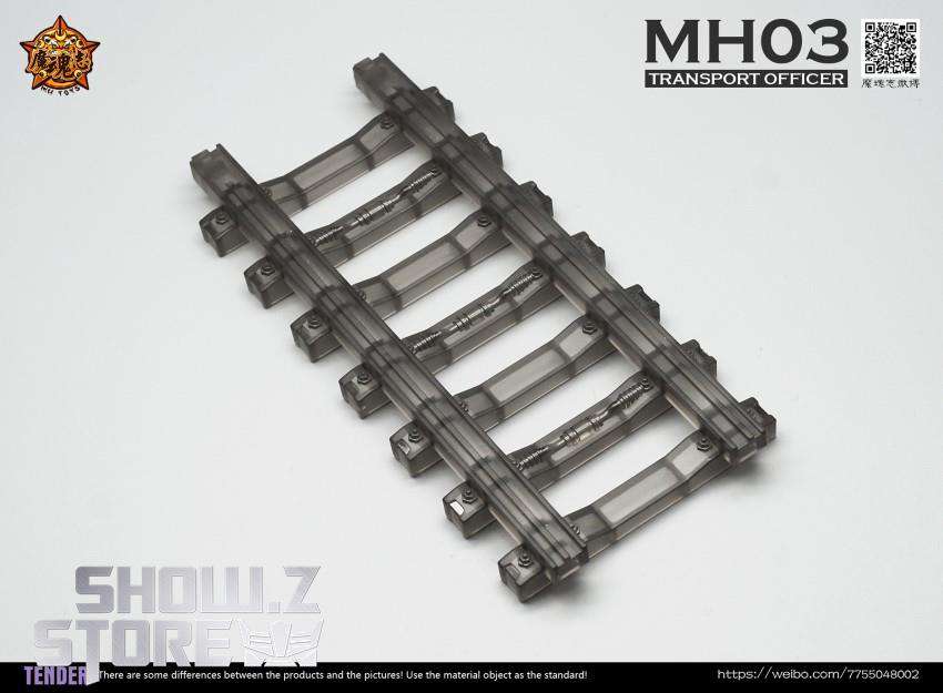MH-03 Transport Officer gray track armor pieces display layout MH-03 Transport Officer gray track armor pieces display layout