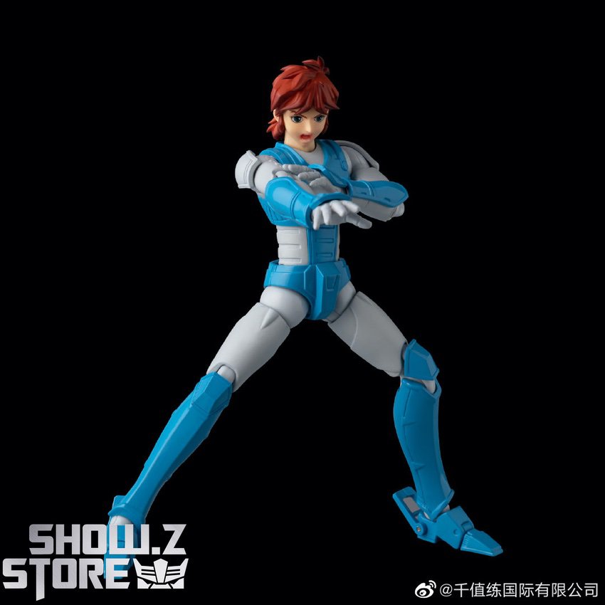 Ronin Warriors Cye red-haired human form action stance display Ronin Warriors Cye red-haired human form action stance display