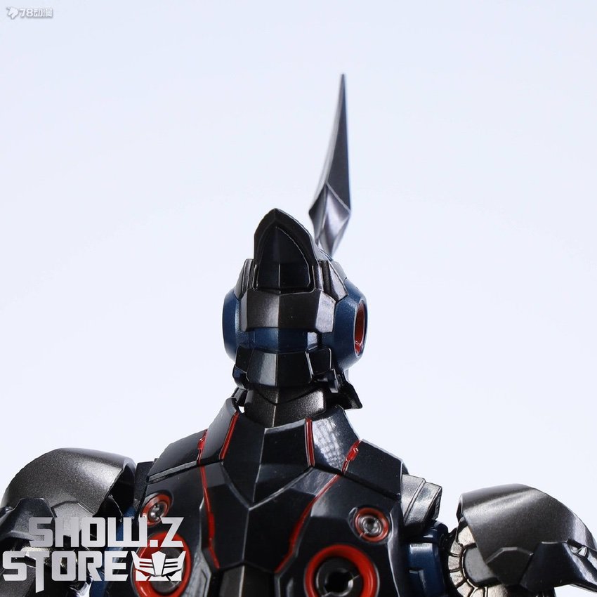 CCS Lazengann black robot head detail sharp horns close view CCS Lazengann black robot head detail sharp horns close view