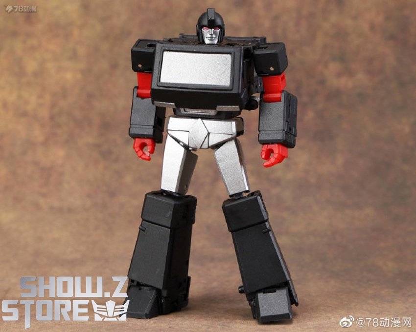 Ironhide Protect Black standing front pose articulated figure Ironhide Protect Black standing front pose articulated figure