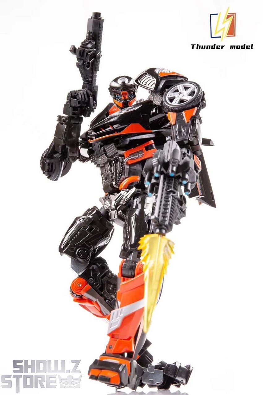 Thunder Model TH01 La Hire Rodimus robot standing pose Thunder Model TH01 La Hire Rodimus robot standing pose