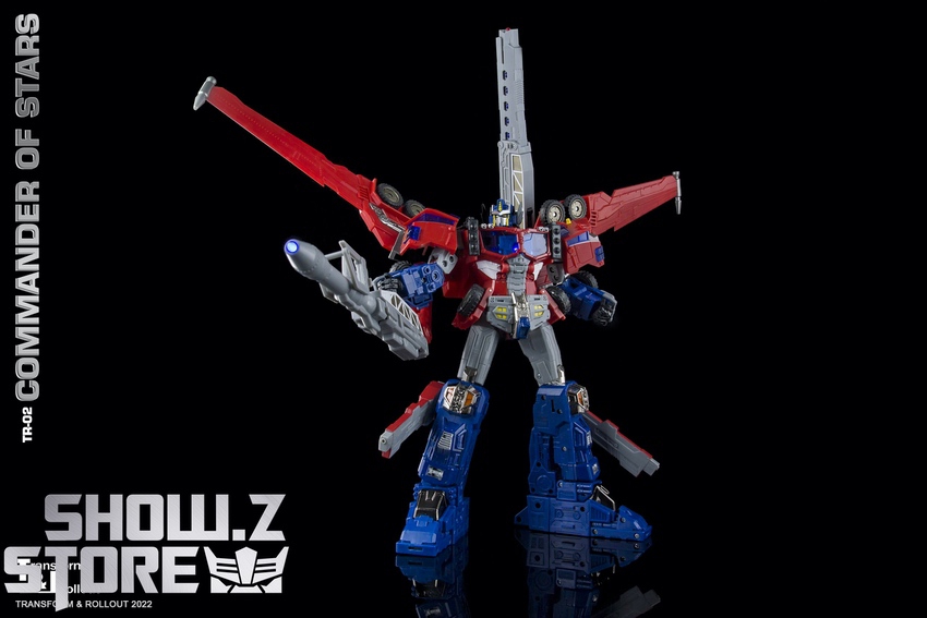 TR-02 Commander star robot with full articulation and multiple weapons TR-02 Commander star robot with full articulation and multiple weapons