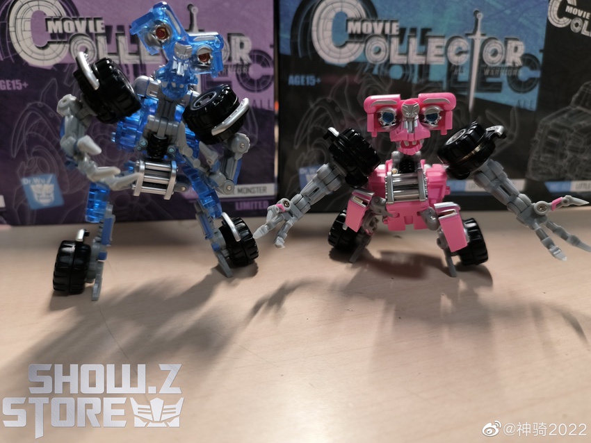 Dr.Wu MC03T Wheelie blue pink robot transformation shown display Dr.Wu MC03T Wheelie blue pink robot transformation shown display