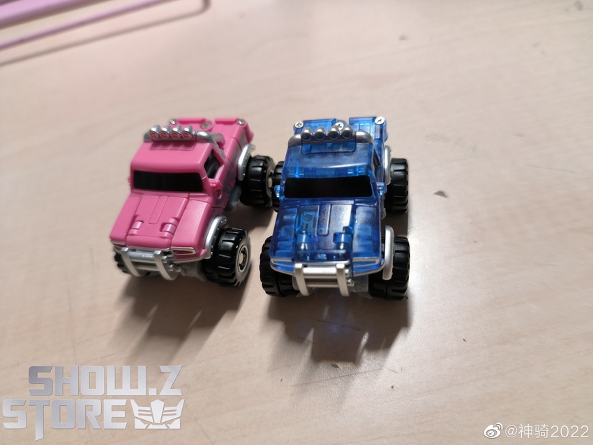 Dr.Wu MC03T Wheelie pink blue vehicle mode racing stance Dr.Wu MC03T Wheelie pink blue vehicle mode racing stance