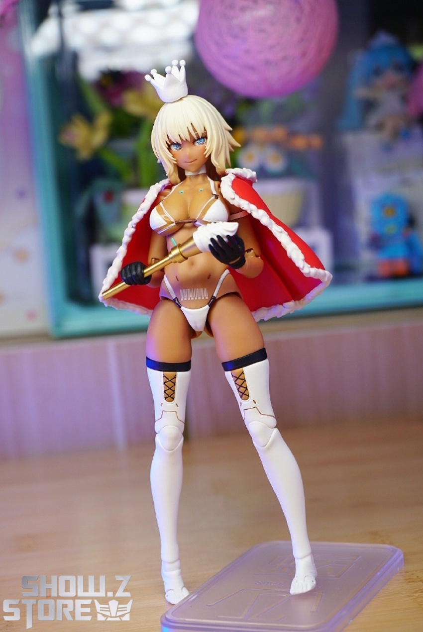 Snail Shell Milk Tea Girl holding weapon side angle display Snail Shell Milk Tea Girl holding weapon side angle display
