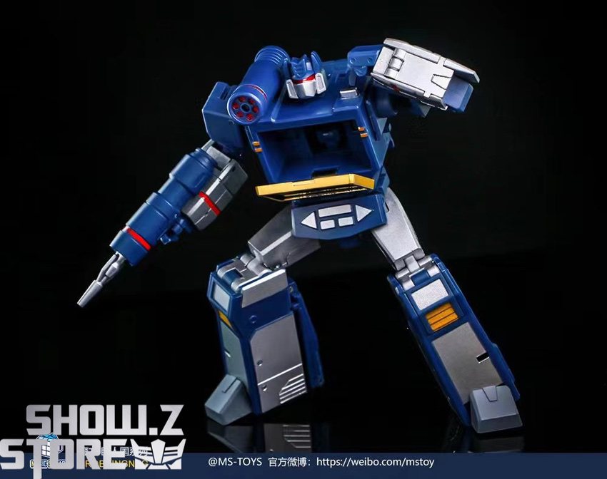 Magic Square Voice Ripple Soundwave action robot pose weapons display Magic Square Voice Ripple Soundwave action robot pose weapons display