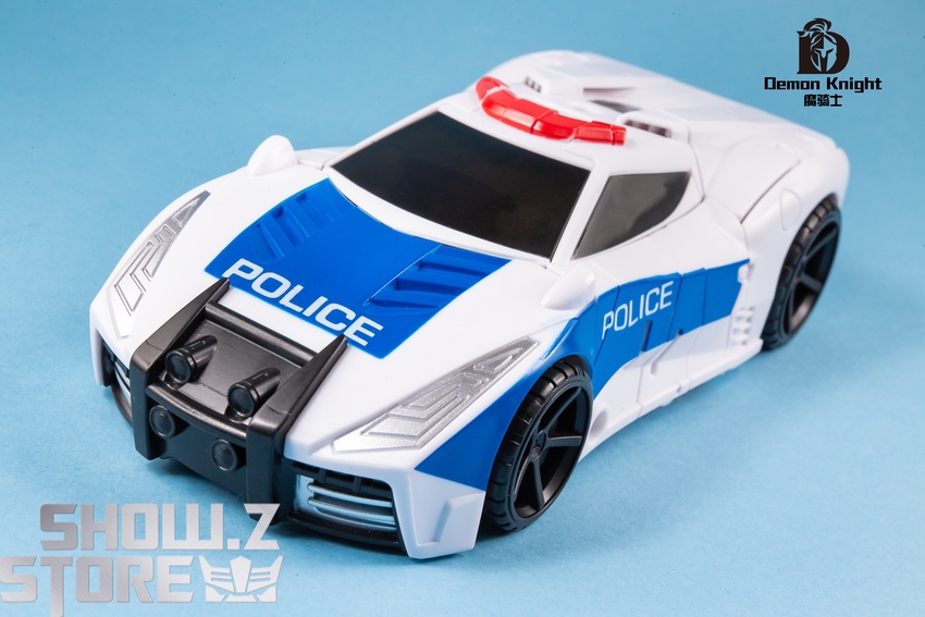 Demon Knight Defensor Combiner police car mode white blue red Demon Knight Defensor Combiner police car mode white blue red