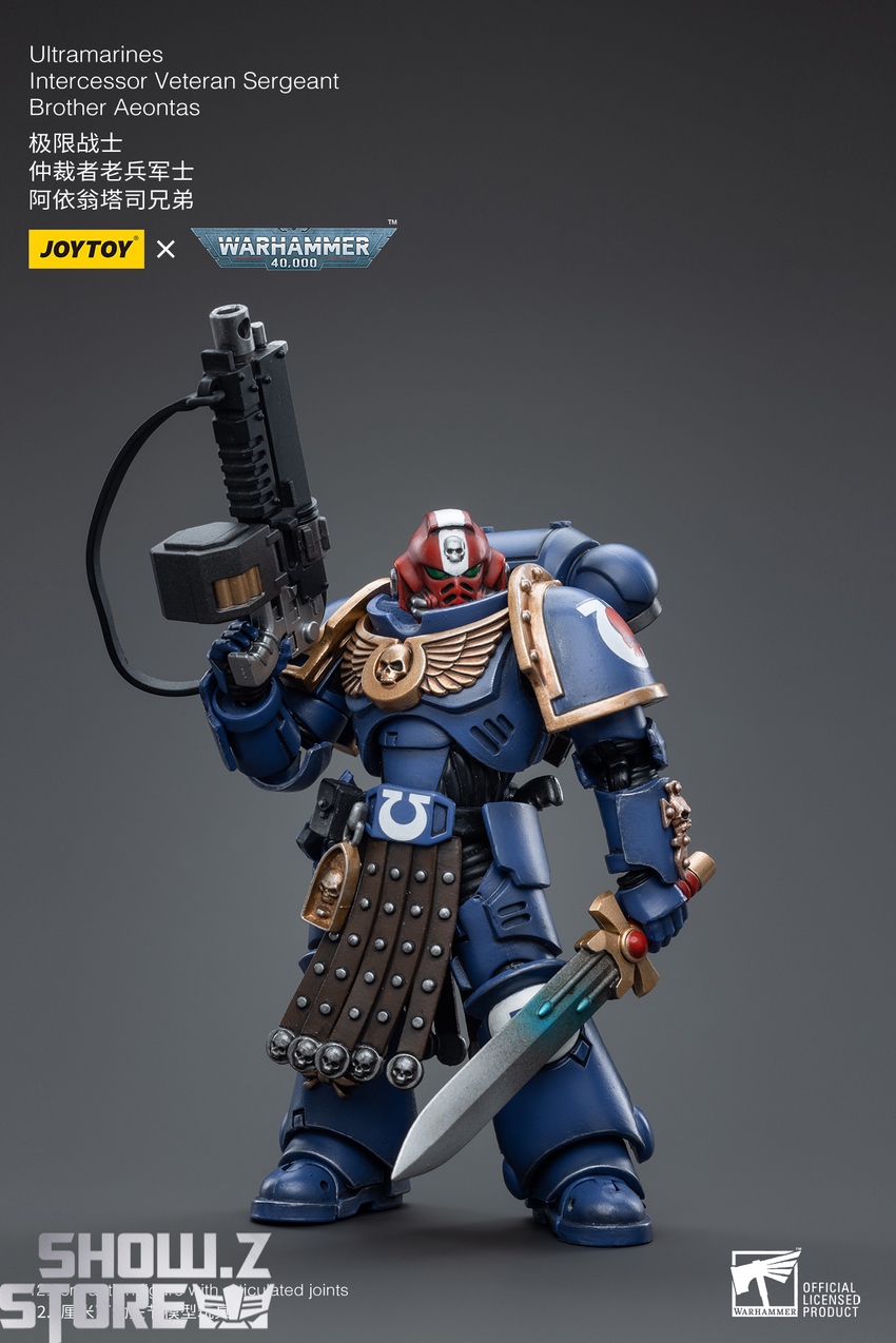 JoyToy Ultramarines Intercessor Sergeant Aeontas blue armor stance JoyToy Ultramarines Intercessor Sergeant Aeontas blue armor stance