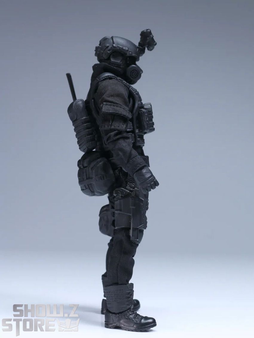Dragon Horse SCP Foundation MTF Alpha-1 armed back view pose Dragon Horse SCP Foundation MTF Alpha-1 armed back view pose