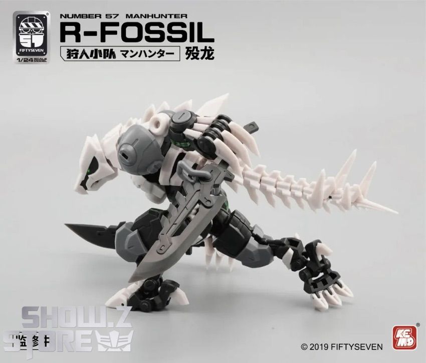 Man Hunter R-Fossil dynamic attack stance limbs spread display Man Hunter R-Fossil dynamic attack stance limbs spread display