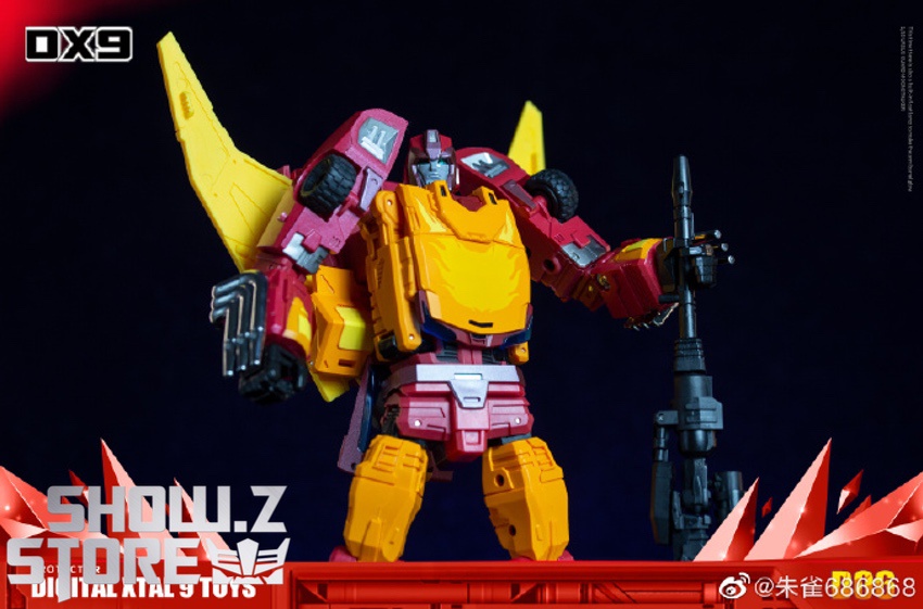 DX9 Carry Hot Rod Rodimus holding large cannon dynamic weapon DX9 Carry Hot Rod Rodimus holding large cannon dynamic weapon