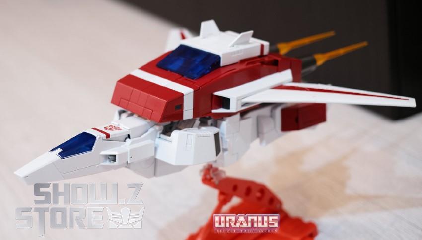 Takara Tomy MP-57 Skyfire jet mode hovering flight position Takara Tomy MP-57 Skyfire jet mode hovering flight position