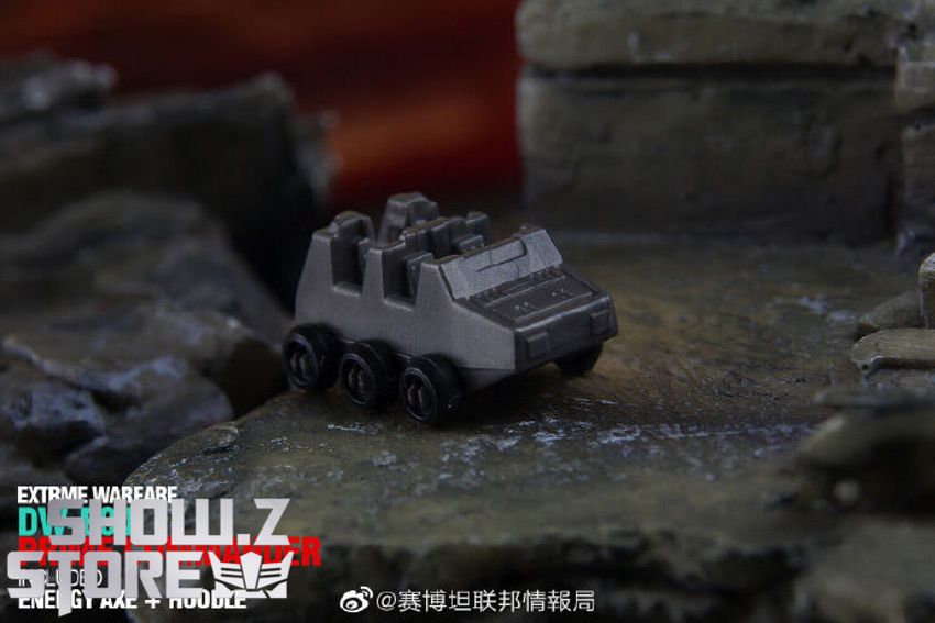 Nemesis Prime purple and black robot commander Nemesis Prime purple and black robot commander