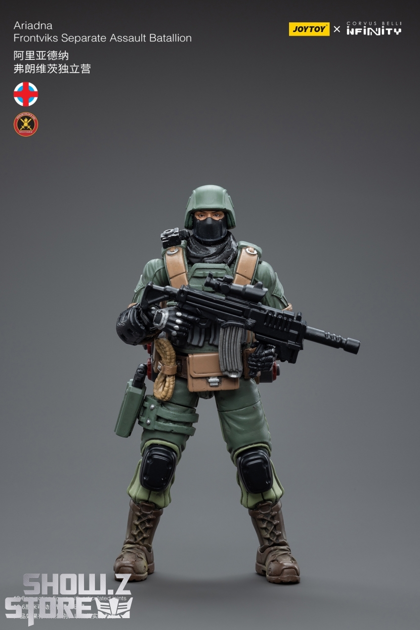 Green Ariadna Frontviks soldier with assault rifle in tactical gear Green Ariadna Frontviks soldier with assault rifle in tactical gear