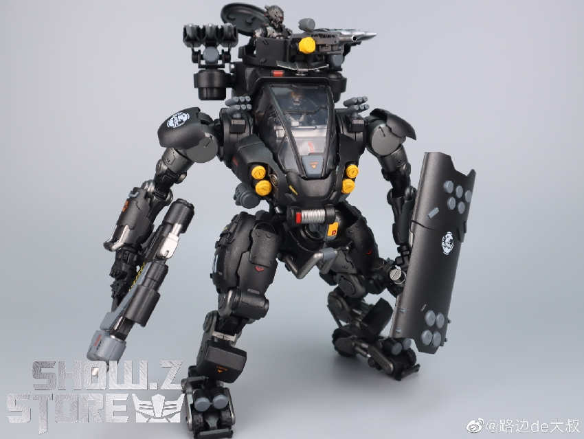JoyToy Tiekui dual pilot mecha front stance weapons display JoyToy Tiekui dual pilot mecha front stance weapons display