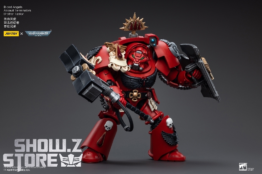 Heavy terminator standing pose with full combat equipment Heavy terminator standing pose with full combat equipment