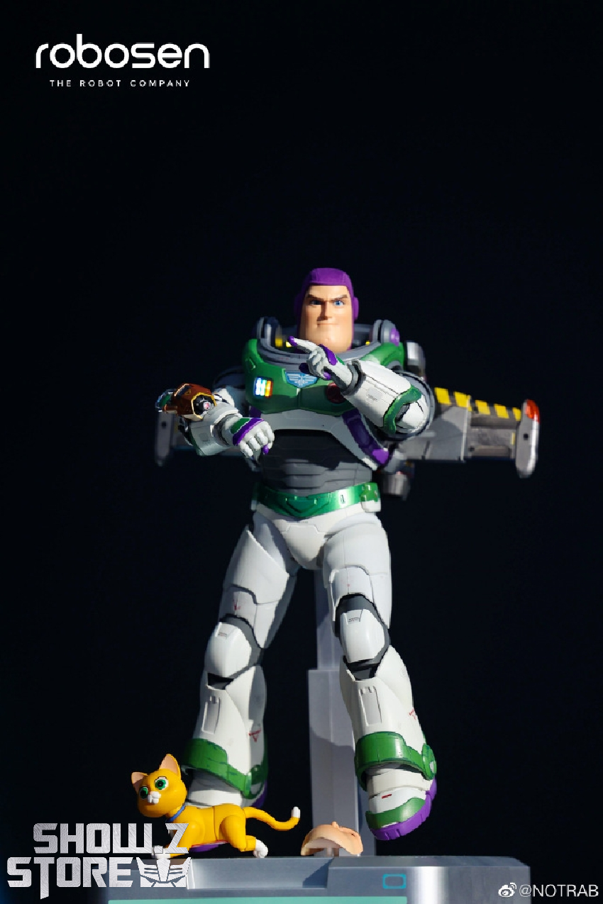 Robosen Buzz Lightyear Standard standing full body green white armor Robosen Buzz Lightyear Standard standing full body green white armor