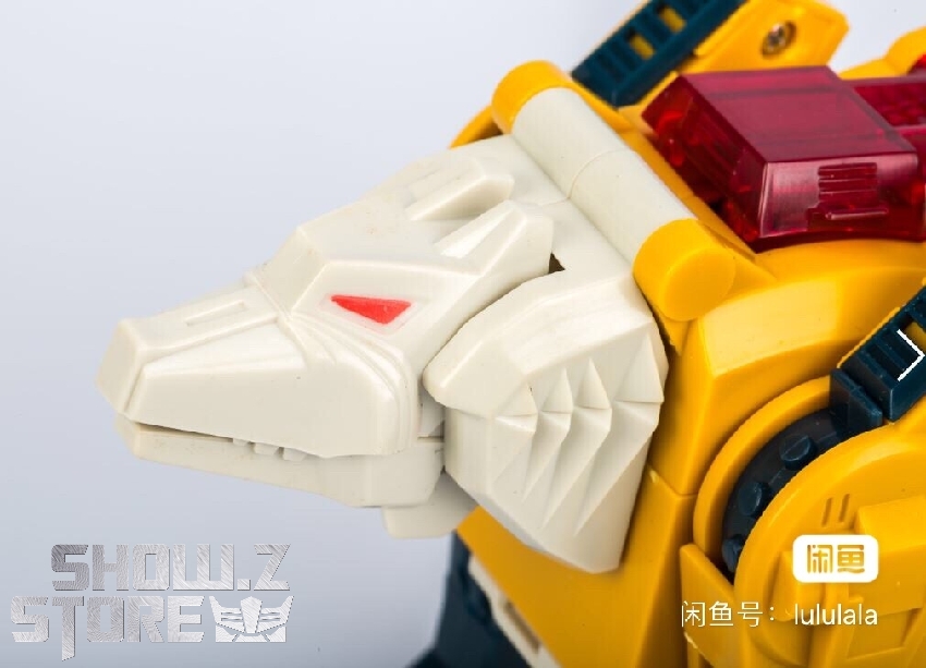 Headmasters G1 Weirdwolf 4th party collectible yellow robot transformer Headmasters G1 Weirdwolf 4th party collectible yellow robot transformer