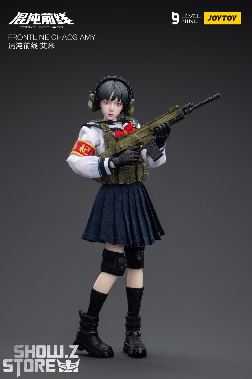 JoyToy Level Nine Frontline Chaos Amy holding assault rifle in combat stance JoyToy Level Nine Frontline Chaos Amy holding assault rifle in combat stance