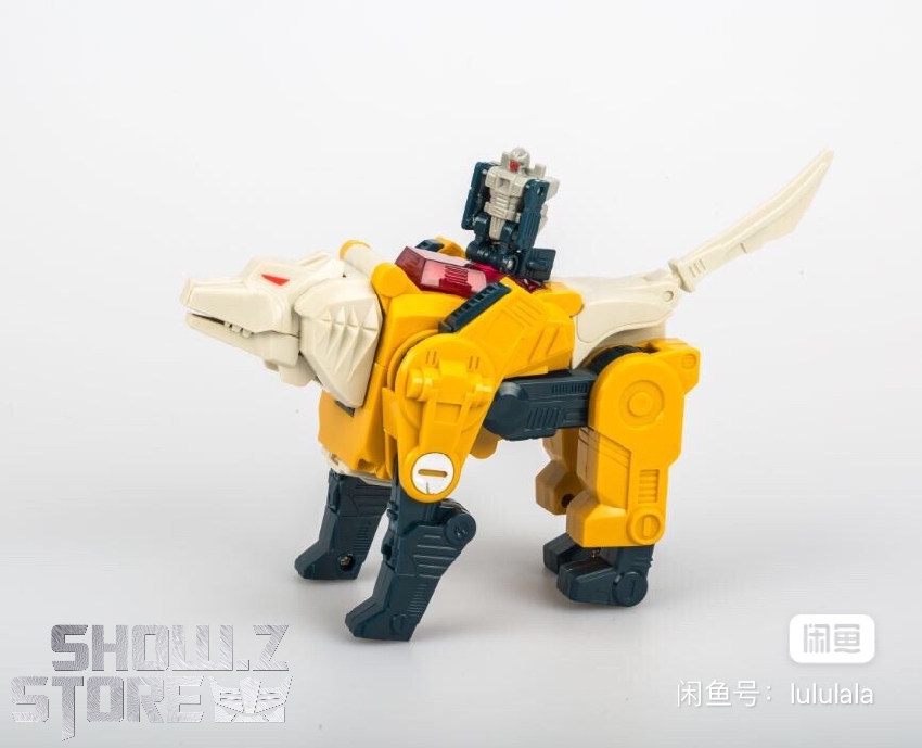 Yellow black robot lion beast side profile detailed articulation joints Yellow black robot lion beast side profile detailed articulation joints