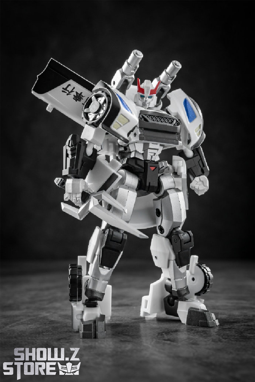 IronFactory Oniheizou Prowl action pose with accessories IronFactory Oniheizou Prowl action pose with accessories