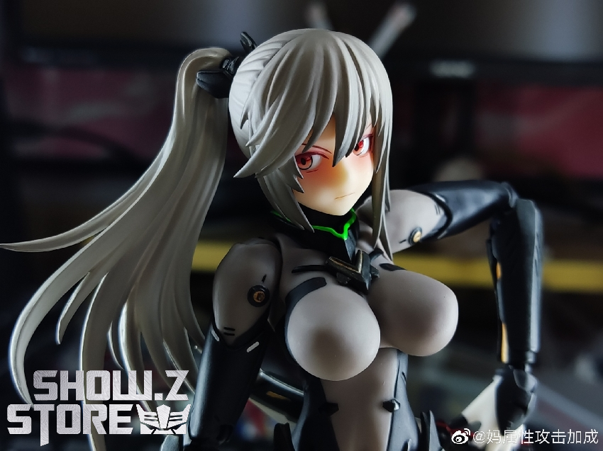 Snail Shell Assassin female character silver hair pose display Snail Shell Assassin female character silver hair pose display