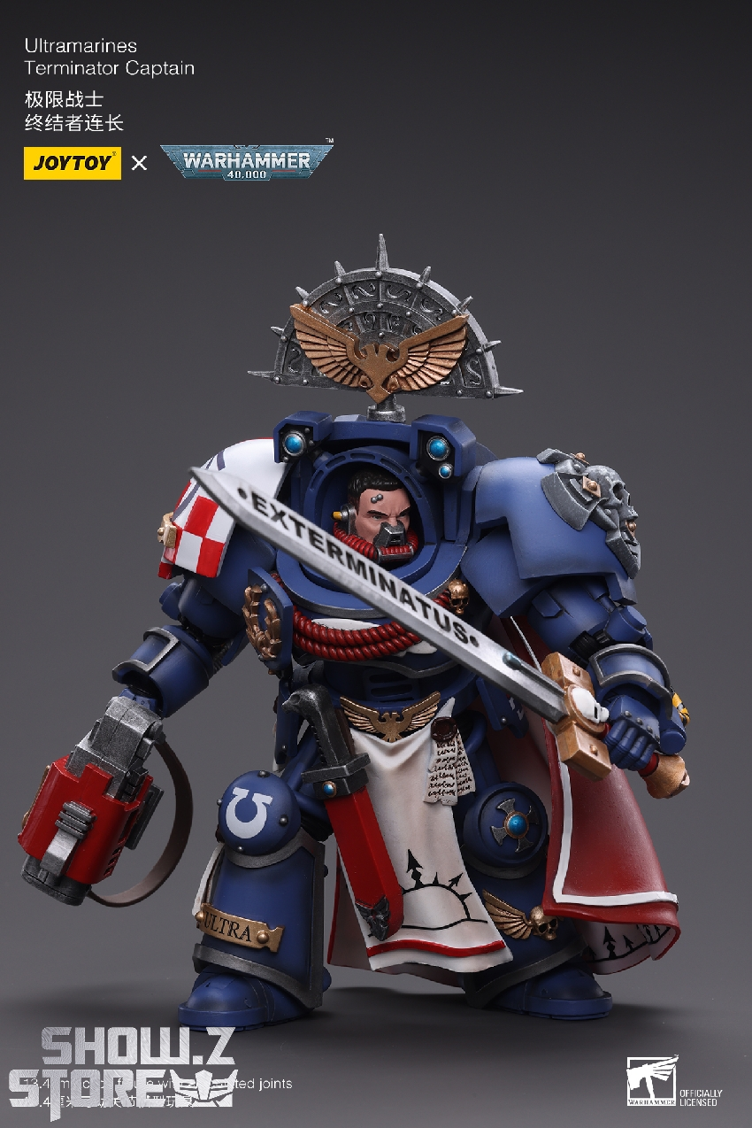 Commander figure with heavy armor plating and large weapon display Commander figure with heavy armor plating and large weapon display