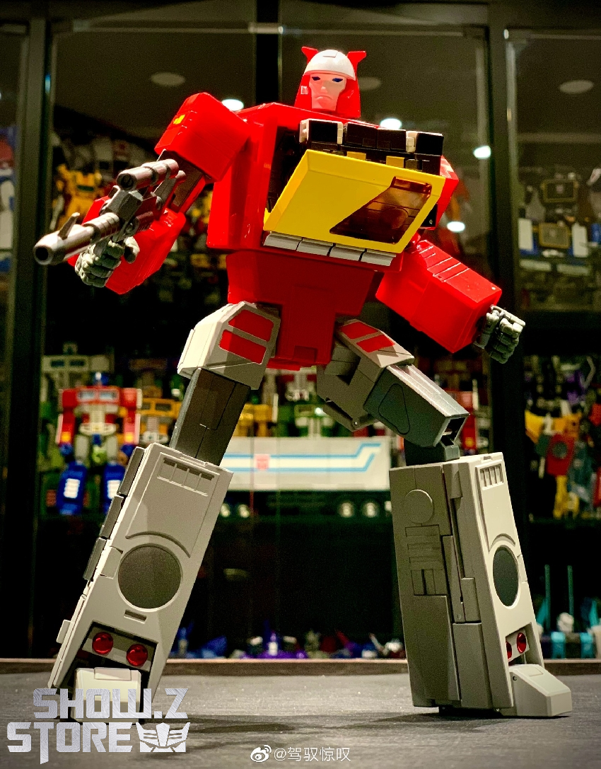 FansToys Recorder Blaster Rewind two robots transformation display FansToys Recorder Blaster Rewind two robots transformation display