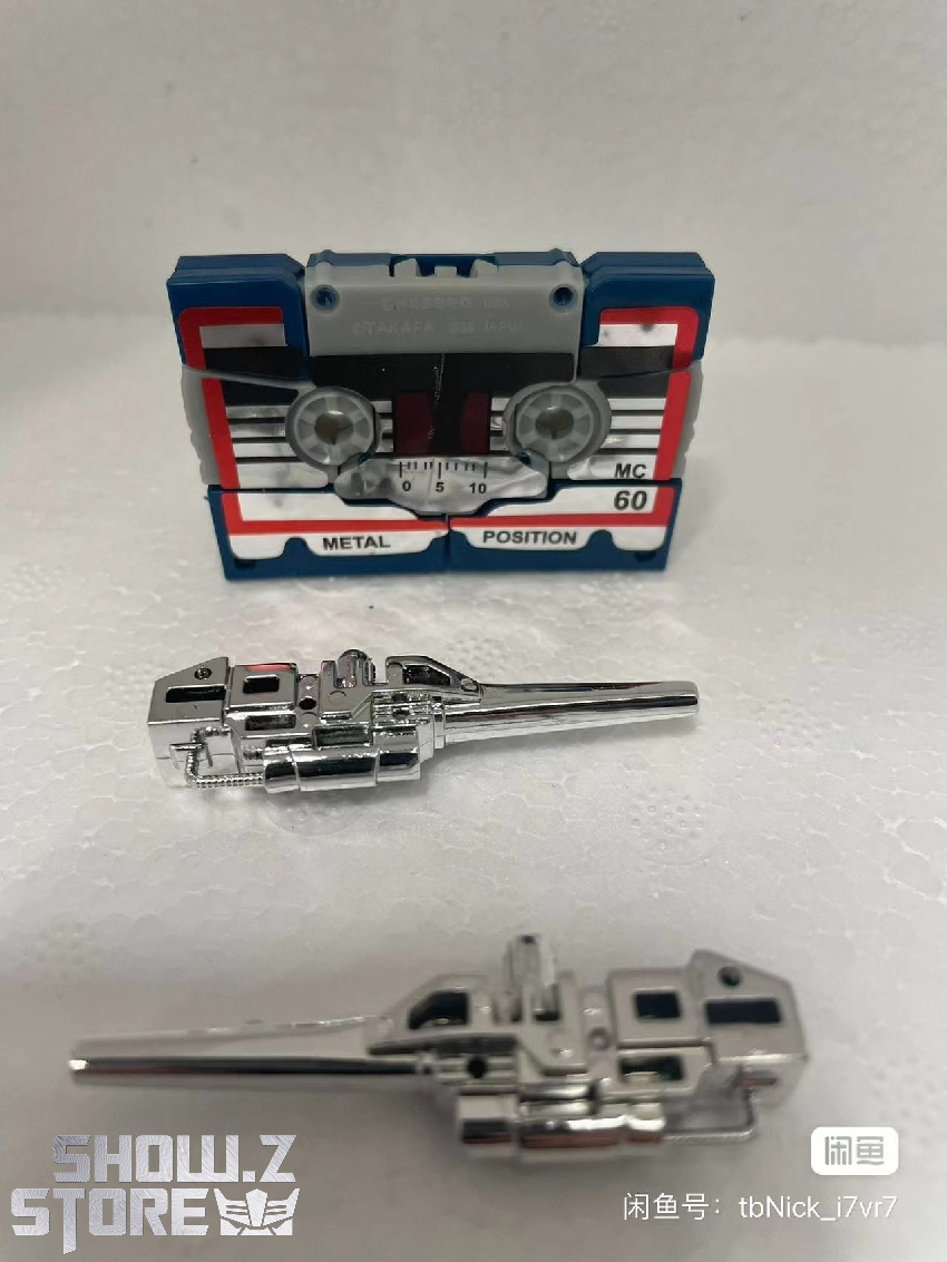 4th Party G1 Eject and Ramhorn cassette robots with instructions manual sheet 4th Party G1 Eject and Ramhorn cassette robots with instructions manual sheet