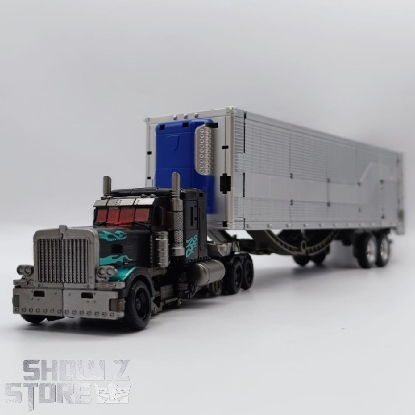 Jetwing Optimus Prime blue cockpit detailed robot figure Jetwing Optimus Prime blue cockpit detailed robot figure