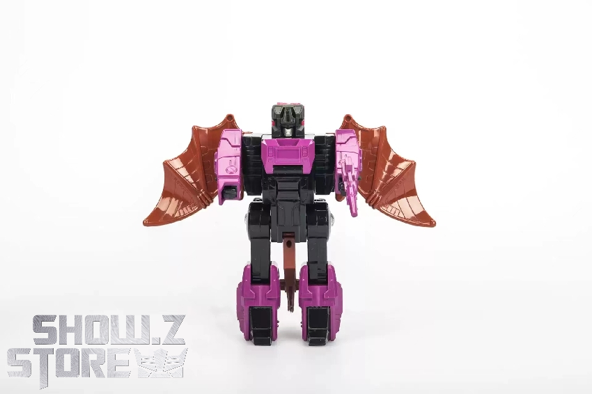 Mindwipe purple robot standing showing bat wing armor and complex articulation of robot form Mindwipe purple robot standing showing bat wing armor and complex articulation of robot form