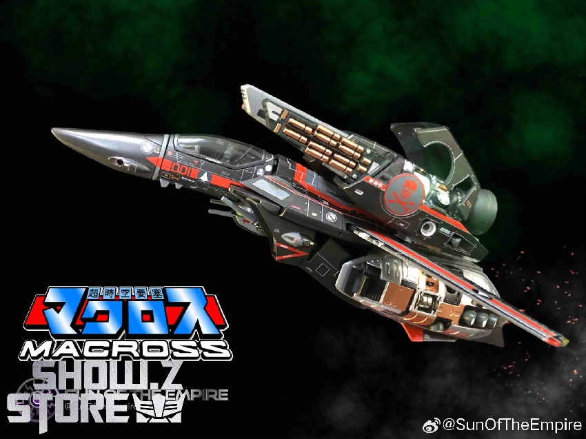 VF-1S transforming fighter showing dark red paint and weapon systems VF-1S transforming fighter showing dark red paint and weapon systems