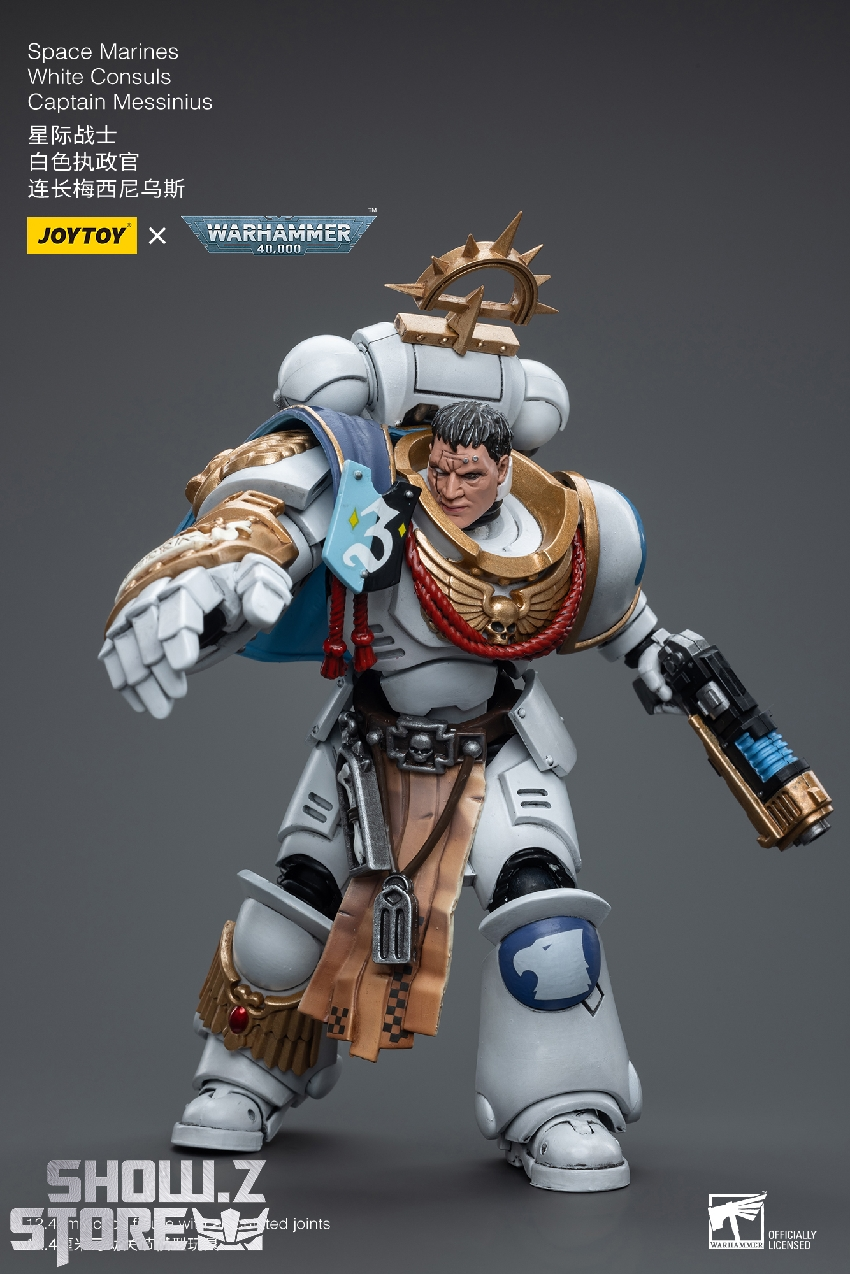 Collectible Warhammer 40K White Scars Marine with interchangeable parts and display stand Collectible Warhammer 40K White Scars Marine with interchangeable parts and display stand