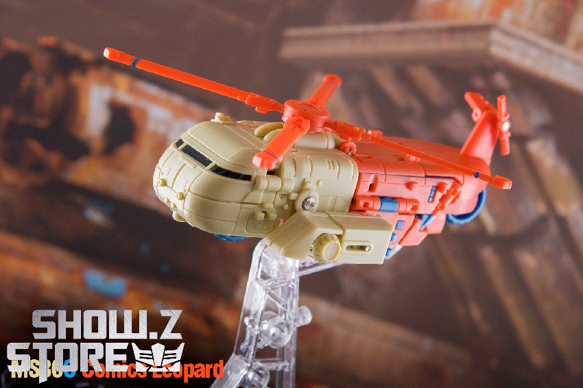 Red and cream Leopard Sandstorm figure with beast mode articulation details Red and cream Leopard Sandstorm figure with beast mode articulation details