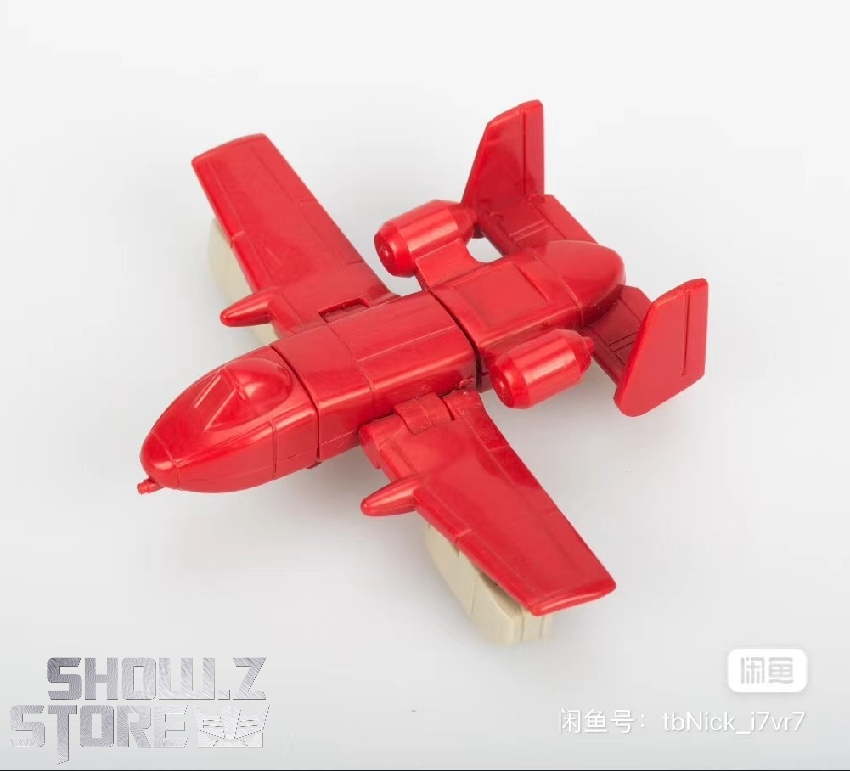 Red jet aircraft transformation robot collectible figure Red jet aircraft transformation robot collectible figure