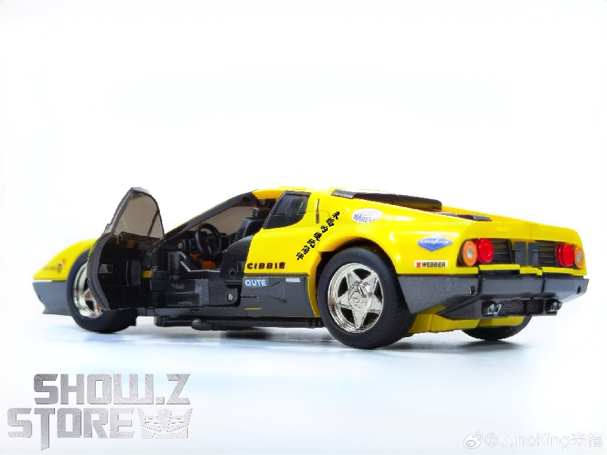 XTransbots Fioravanti Overdrive vehicle mode opened display XTransbots Fioravanti Overdrive vehicle mode opened display