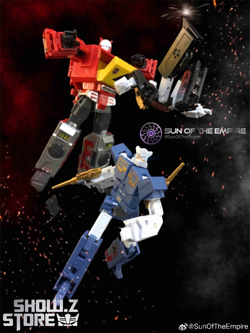 Ocular Max RMX-12 Pitch standing tall with full articulated armor configuration Ocular Max RMX-12 Pitch standing tall with full articulated armor configuration