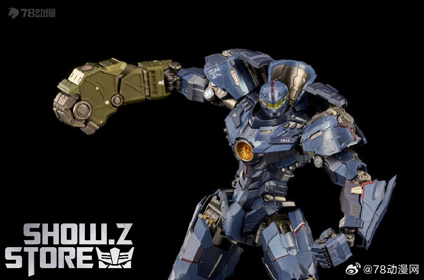 Storm BaoFeng GX-77 Gipsy Danger robot detailed view Storm BaoFeng GX-77 Gipsy Danger robot detailed view